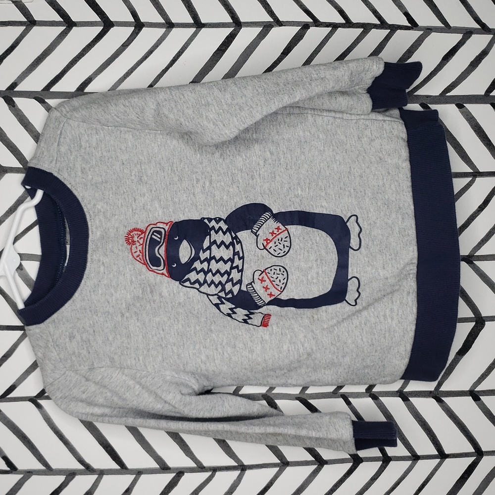 NWOT-  Carters 4T holiday penguin sweatshirt